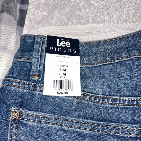 NWT Lee Riders slim fit high waisted Bermuda shorts - Picture 6 of 7